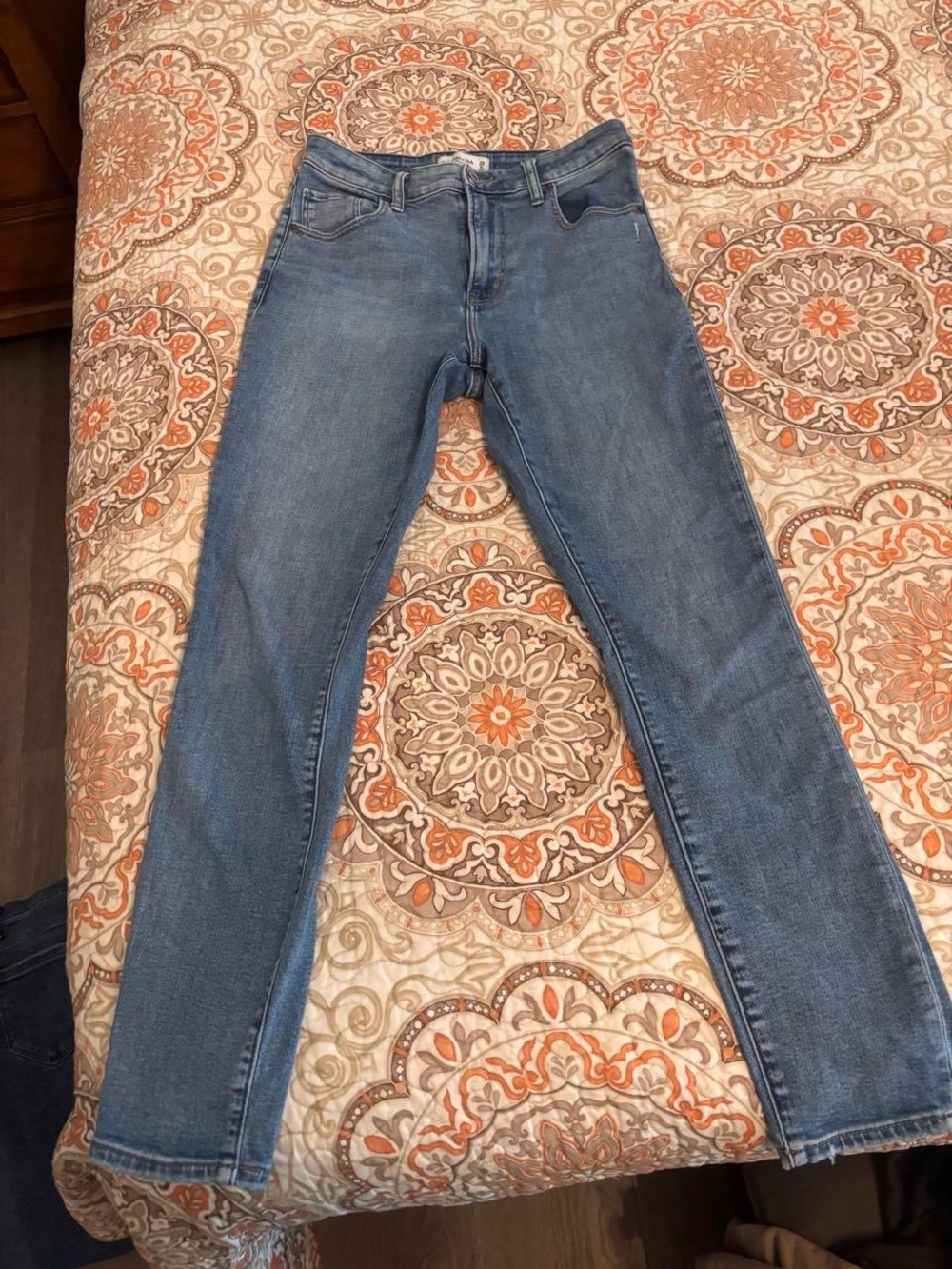 Abercrombie & Fitch Straight-Leg Mid-Blue Women's Jeans